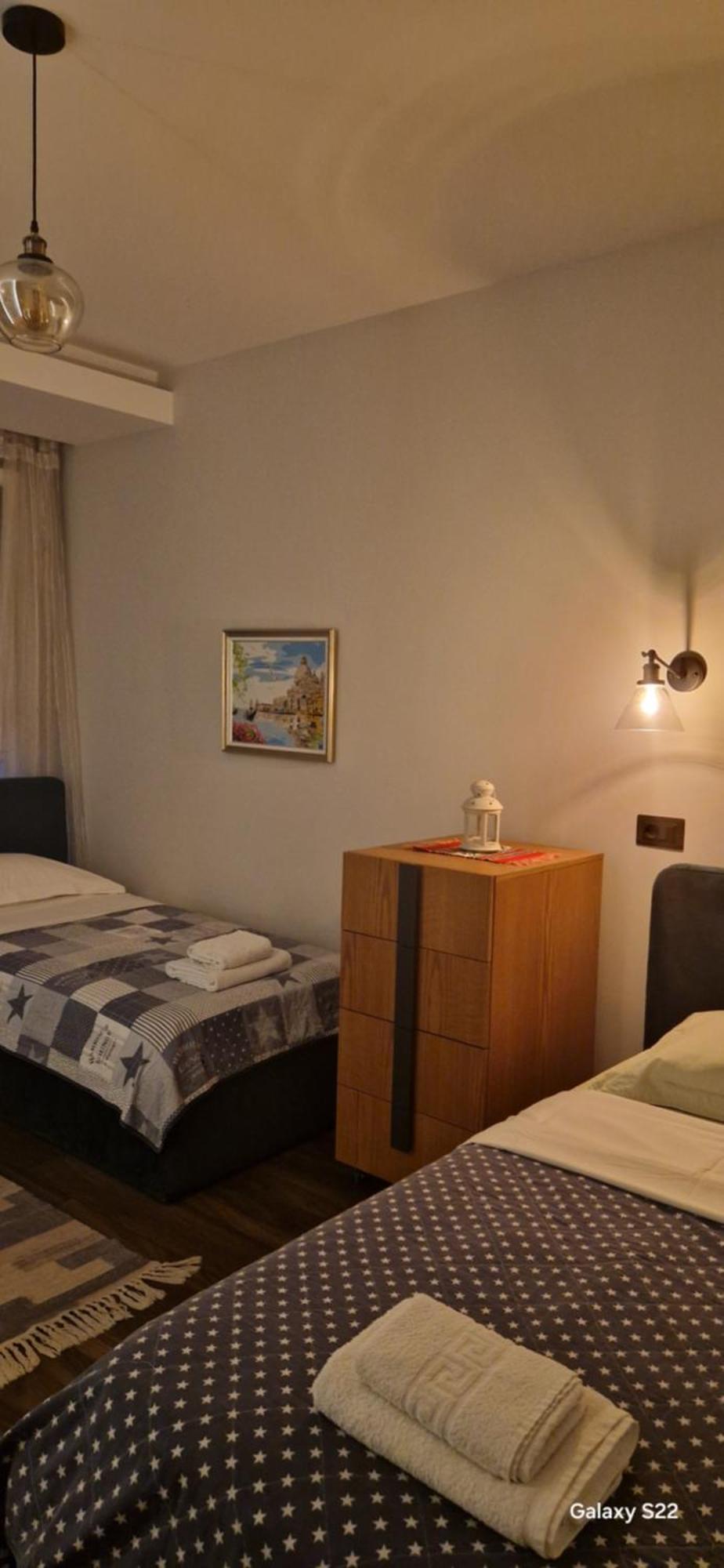 Central Deluxe Apartment Тирана Экстерьер фото