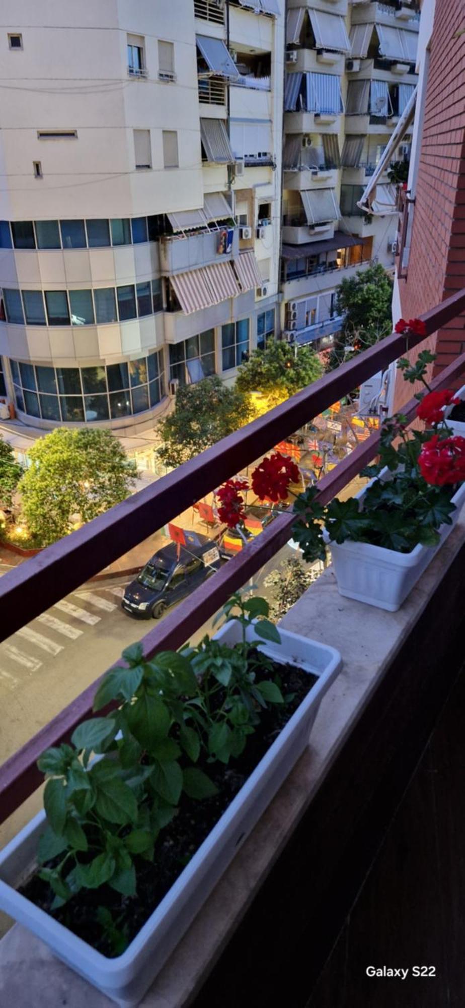 Central Deluxe Apartment Тирана Экстерьер фото